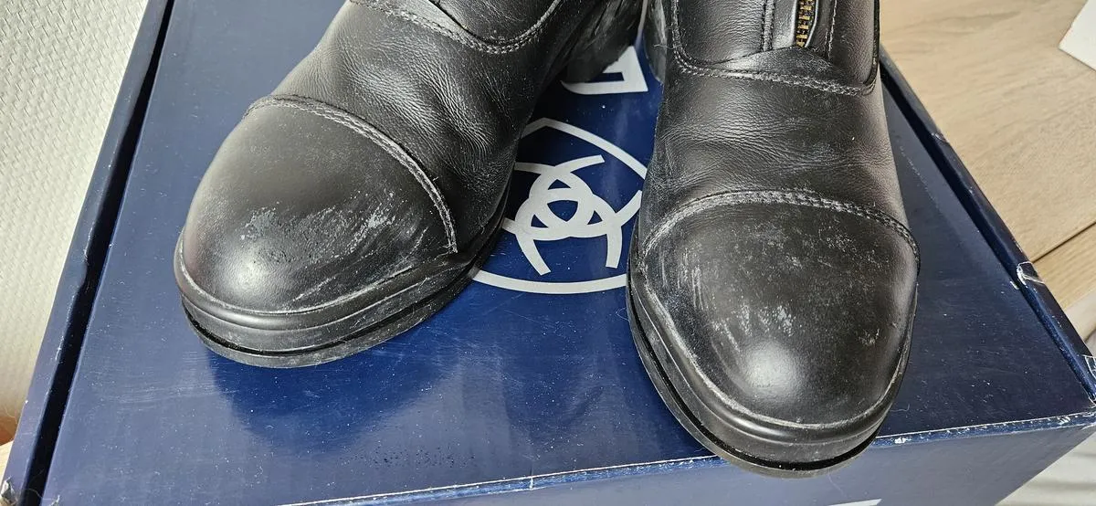 Boots Ariat Heritage IV Steel Toe 38,5