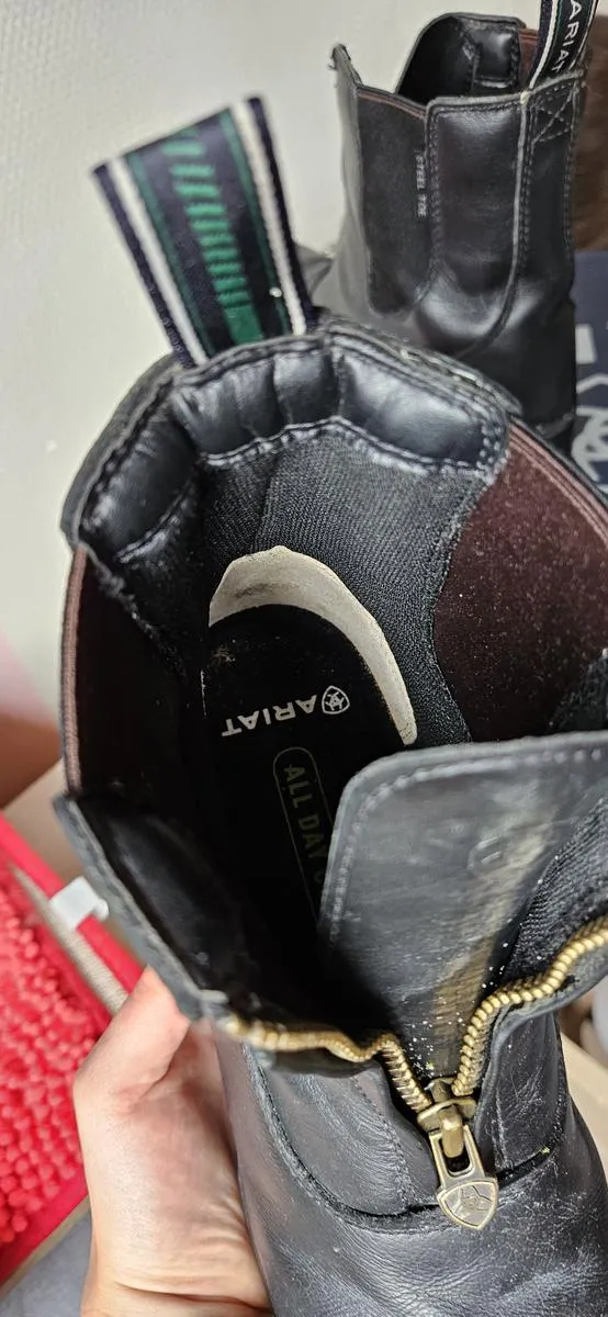 Boots Ariat Heritage IV Steel Toe 38,5
