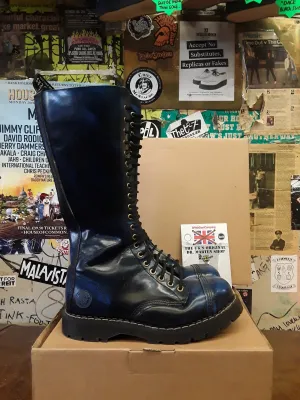 Grinders Made in England Blue Rub Off 20 Hole Steel Toe Boots Size 8