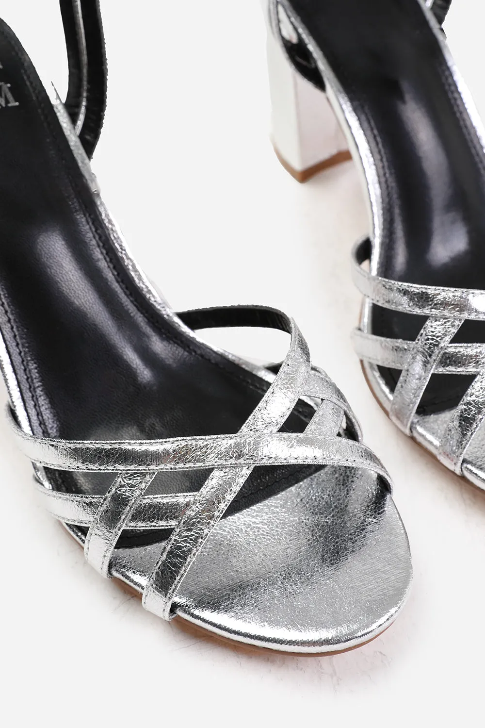 KYLEIGH WIDE FIT MID BLOCK HEEL WITH CROSS OVER STRAP DETAILING IN SILVER CRINKLE FAUX LEATHER