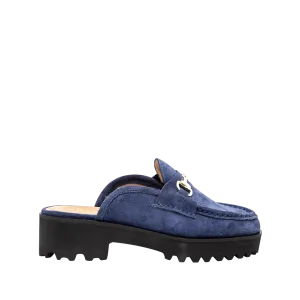 Mule in aster-colored leather