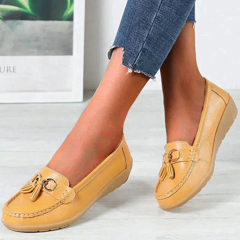 Relaxed and airy casual shoes