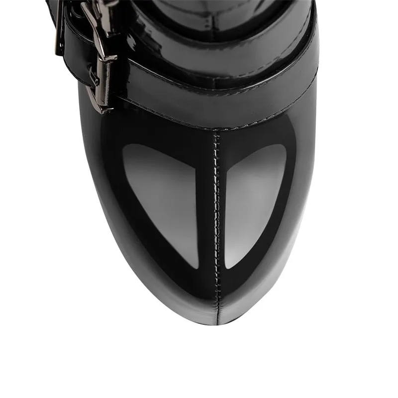Round Toe Boots