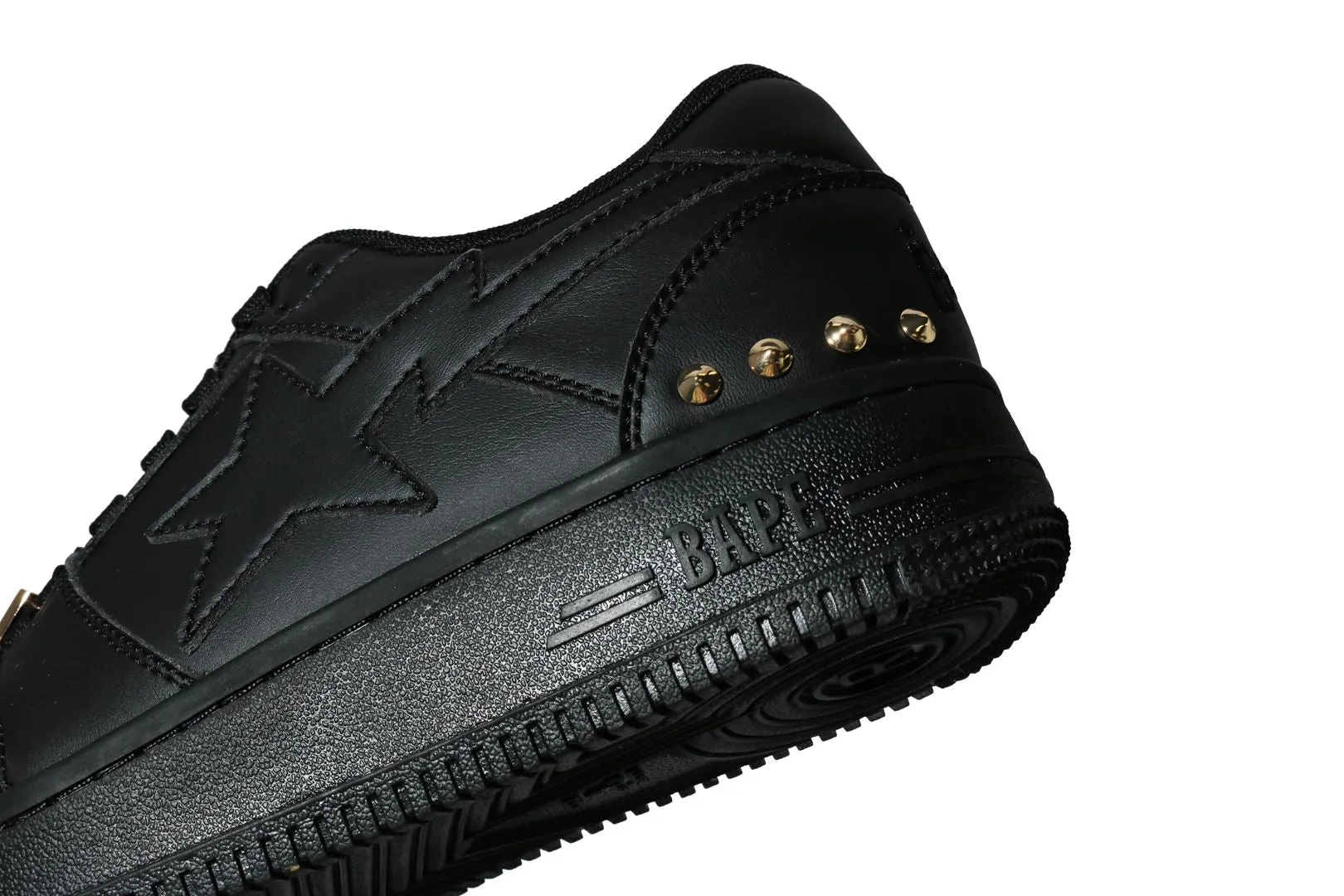 STUDDED BAPE STA LOW